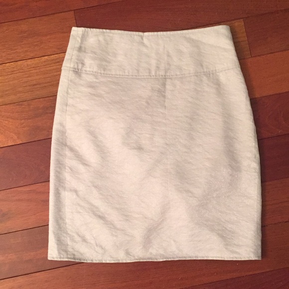 Silver wraparound skirt - Picture 2 of 4